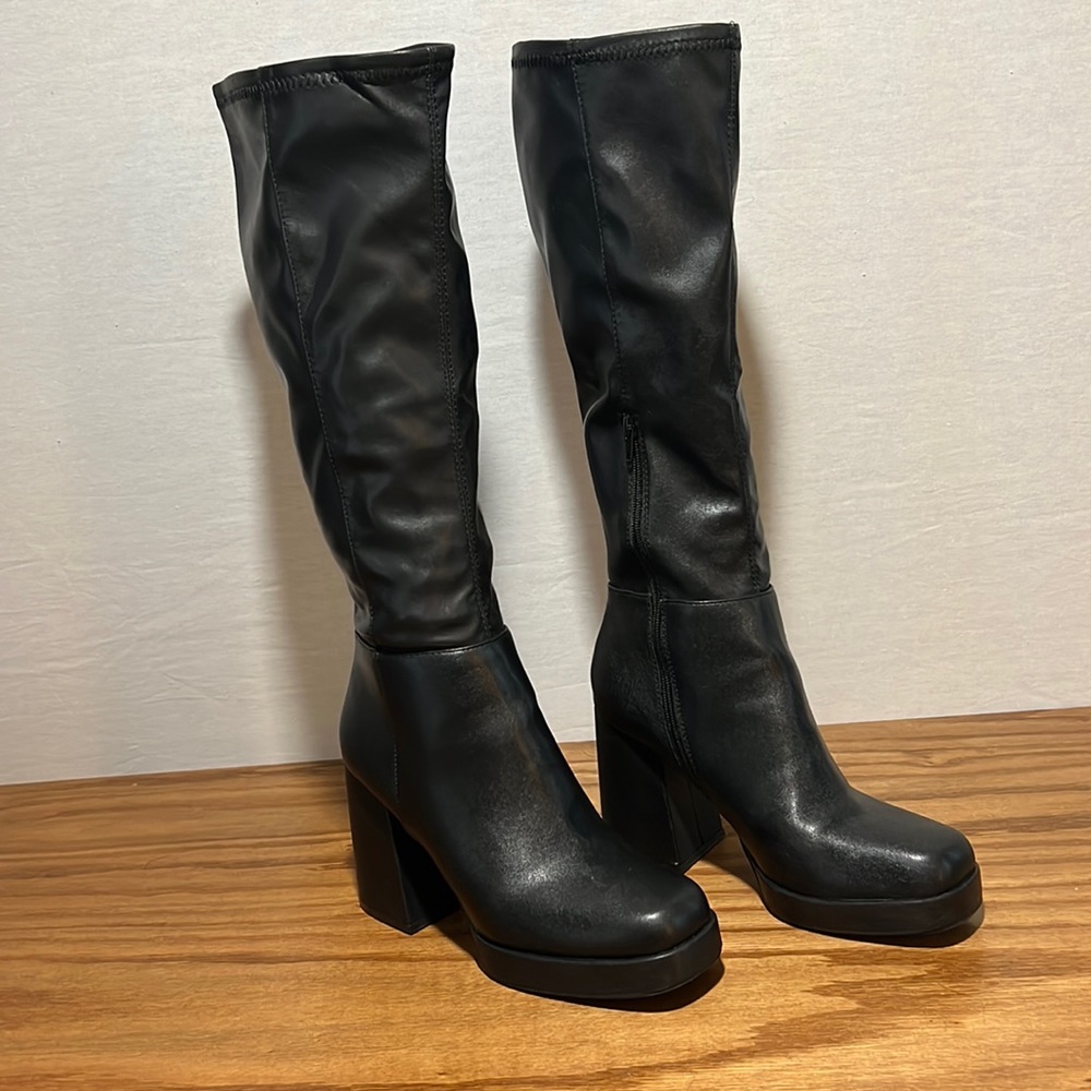 Steve Madden platform boots